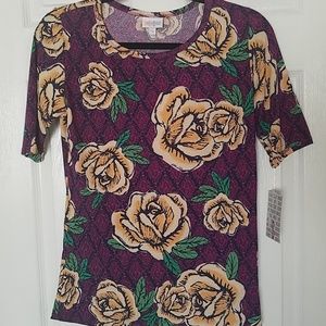NWT, Lularoe, Floral top, size S
